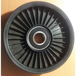 ролик кондиционера Авео 1,6 большой