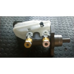 Цилиндр главный тормозной Aveo GM Корея (ориг)