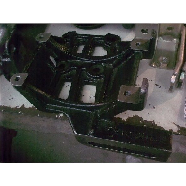 Кронштейн крепления компрессора Ланос, Нексия 1,5 SOHC GM Корея (ориг)