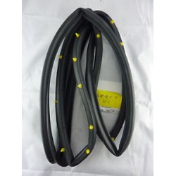 Уплотнитель передней двери правый Ланос GM Корея (ориг)